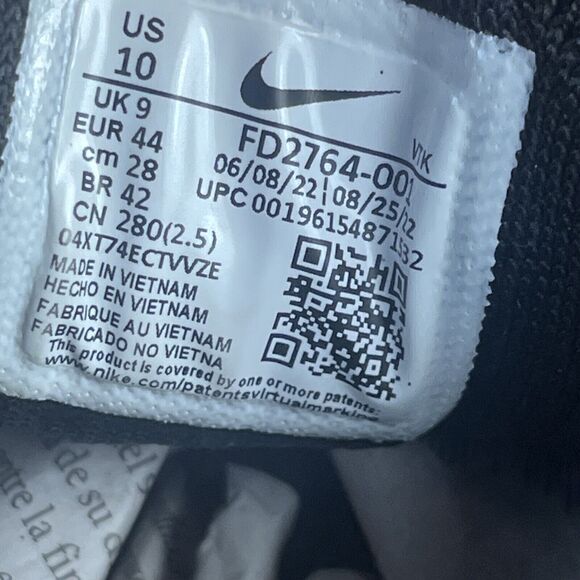 Nike Air Max Flyknit Racer - Picture 10 of 10